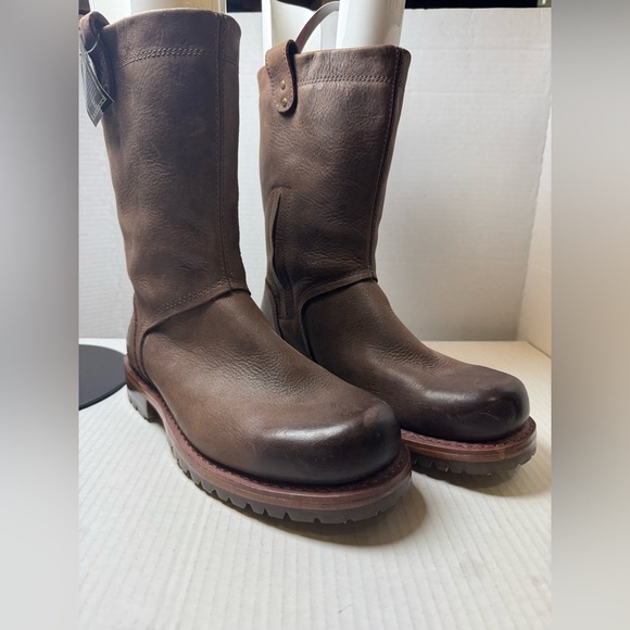 Dr. Martens Unisex Leather Granite Rigger Boot, Dark Brown - Picture 1 of 11
